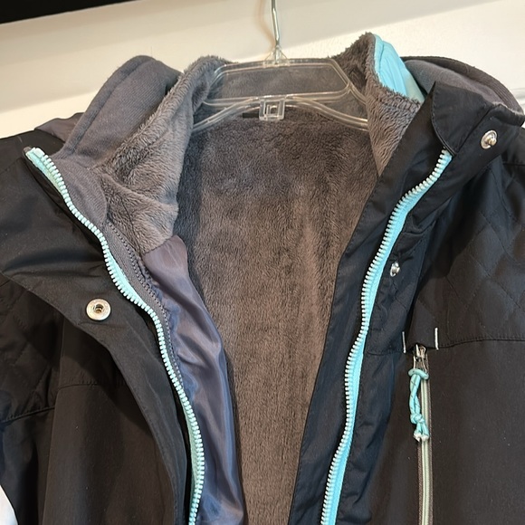 Ladies Ski Jacket - Picture 2 of 6